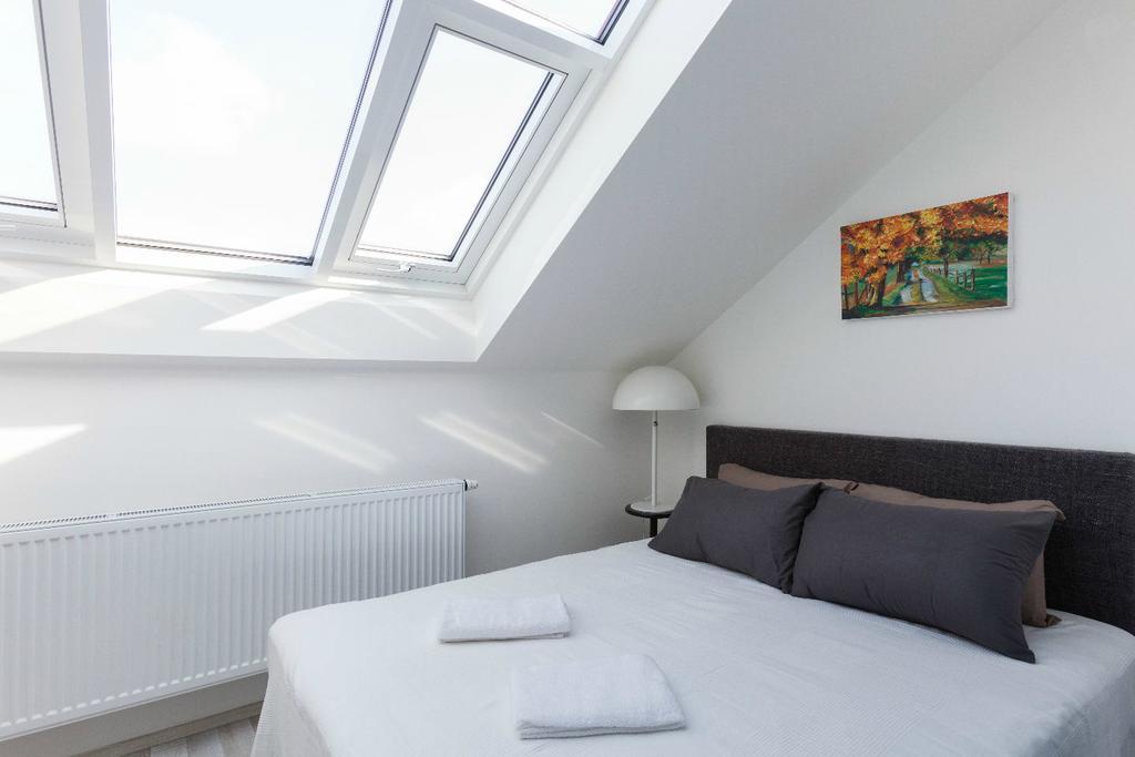 Kent Ridge Loft, Sokolska Praga