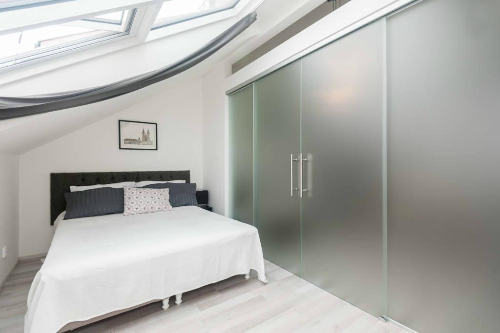 Kent Ridge Loft, Sokolska Apartament